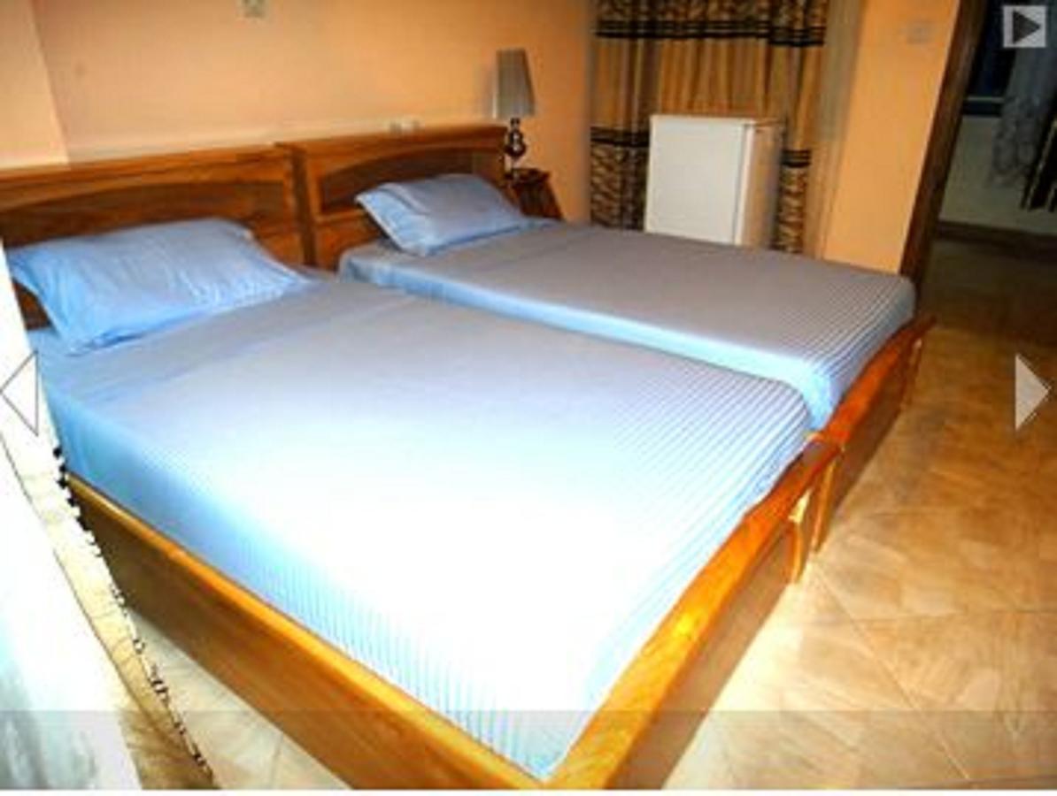 Brookvale Hotel Weija Екстер'єр фото